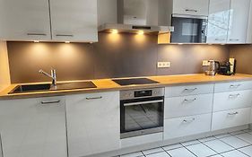 3 Zimmer Wohnung mit Garten